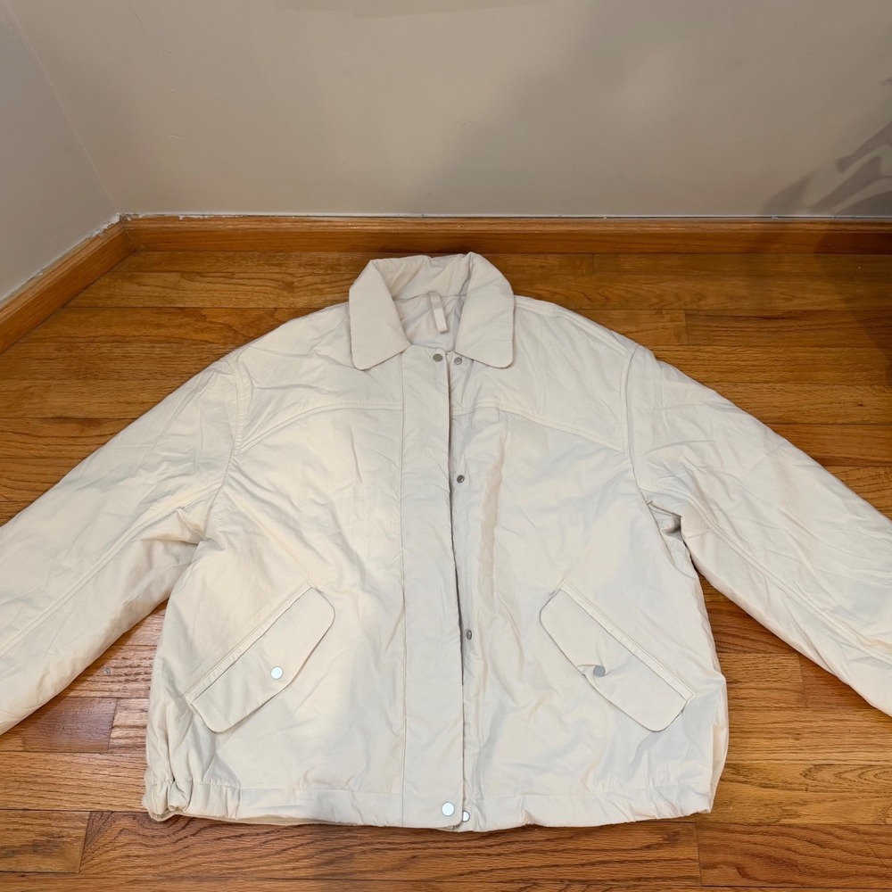 Lululemon Primaloft Insulated Jacket Ivory Cream Bomber Snap Front Size M